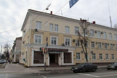 Кирова, 22